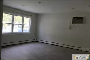 65 Washington Ave, Iselin, NJ 08830 - Photo 2