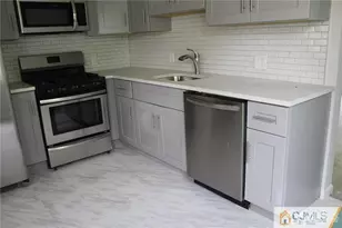 65 Washington Ave, Iselin, NJ 08830 - Photo 8