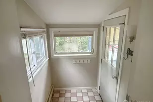 268 Sloan Ave, Trenton, NJ 08619 - Photo 8
