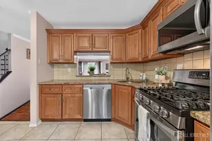 390 McDowell Dr, East Brunswick Township, NJ 08816 - Photo 8