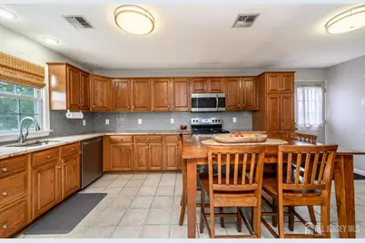 776 Harrell Avenue, Woodbridge Township, NJ 07095 - Photo 8