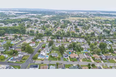 776 Harrell Avenue, Woodbridge Township, NJ 07095 - Photo 44