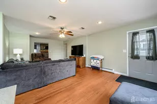 776 Harrell Ave, Woodbridge Township, NJ 07095 - Photo 10