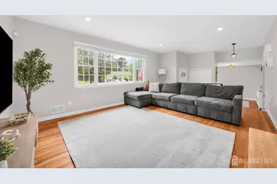 76 Seymour Terrace, Piscataway Township, NJ 08854 - Photo 4