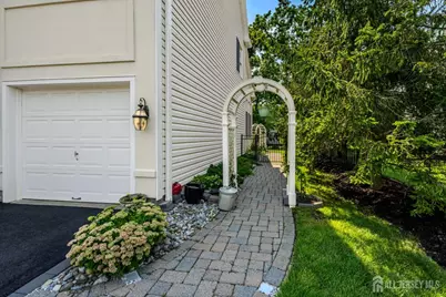 18 Hartlander Street, East Brunswick Township, NJ 08816 - Photo 38