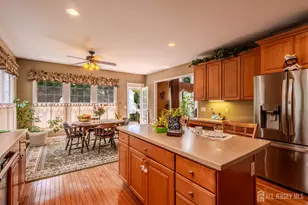 18 Hartlander St, East Brunswick Township, NJ 08816 - Photo 14