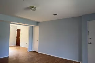 1105 N Oaks Blvd, North Brunswick Township, NJ 08902 - Photo 12