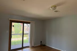 1105 N Oaks Blvd, North Brunswick Township, NJ 08902 - Photo 20