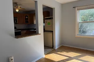 1105 N Oaks Blvd, North Brunswick Township, NJ 08902 - Photo 10
