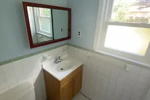 1105 N Oaks Blvd, North Brunswick Township, NJ 08902 - Photo 16