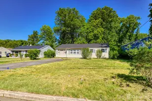 1755 Fillmore Dr, North Brunswick Township, NJ 08902 - Photo 4