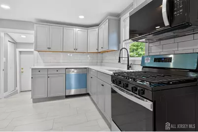 149 Prigmore Street, East Brunswick Township, NJ 08816 - Photo 10