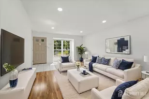 543 Manchester Ct, Piscataway Township, NJ 08854 - Photo 4