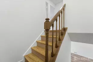 543 Manchester Ct, Piscataway Township, NJ 08854 - Photo 16