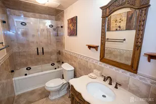 4 Cheltenham Pl, Sayreville, NJ 08872 - Photo 18
