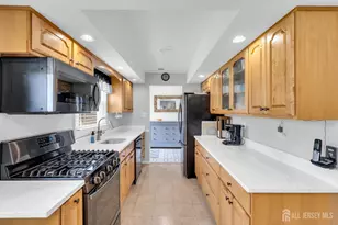 2 Coldspring Rd, Freehold Township, NJ 07728 - Photo 18