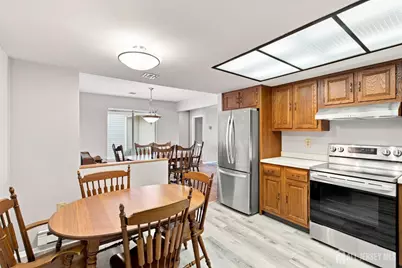 392-B Hystrix Plaza, Monroe Township, NJ 08831 - Photo 14