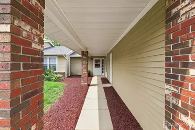 392-B Hystrix Plaza, Monroe Township, NJ 08831 - Photo 4