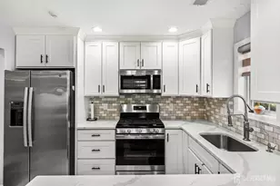 53 Winthrop Rd, Monroe Township, NJ 08831 - Photo 1