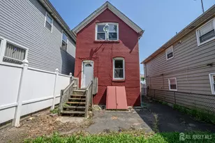 313 Wagner Ave, Perth Amboy, NJ 08861 - Photo 20