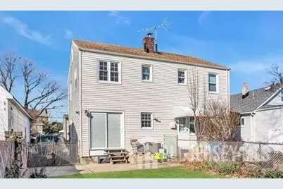 580 S Garden Avenue, Woodbridge Township, NJ 07095 - Photo 4