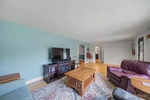 409 Ridge Rd, South Brunswick Township, NJ 08810 - Photo 10