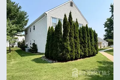 653 Yorktown Lane #B, Monroe Township, NJ 08831 - Photo 16