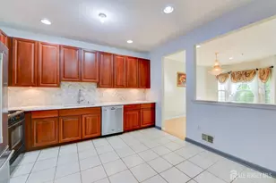 34 Forest Dr, Piscataway Township, NJ 08844 - Photo 16