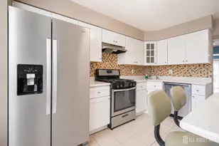 3003 N Oaks Blvd N, North Brunswick Township, NJ 08902 - Photo 12