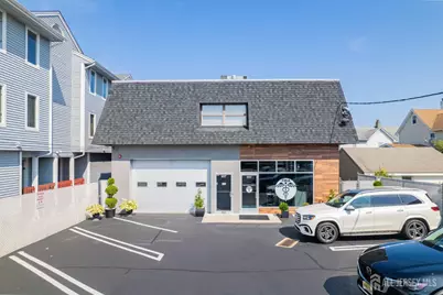 107 Stuyvesant Avenue #202, Lyndhurst Township, NJ 07071 - Photo 1