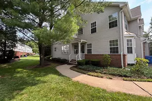 107 Amy Dr, North Brunswick Township, NJ 08902 - Photo 2