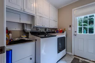 6 Burlington Ln, East Brunswick Township, NJ 08816 - Photo 26
