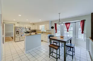 32 Silvers Ln, Plainsboro Township, NJ 08536 - Photo 8
