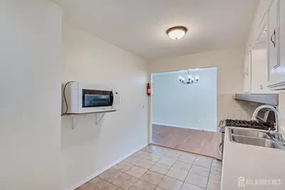 530 Wood Avenue, Iselin, NJ 08830 - Photo 14