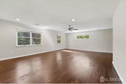 6 King Arthurs Court, Edison, NJ 08820 - Photo 22