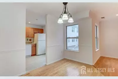 500 Great Beds Court, Perth Amboy, NJ 08861 - Photo 4