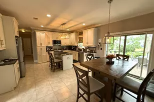 27 Mitchell Dr, Monroe Township, NJ 08831 - Photo 16