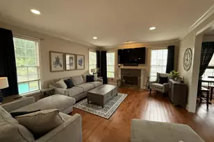 27 Mitchell Dr, Monroe Township, NJ 08831 - Photo 10