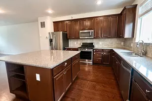 13 Fleet St, North Brunswick Township, NJ 08902 - Photo 10