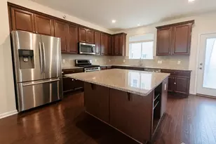 13 Fleet St, North Brunswick Township, NJ 08902 - Photo 6