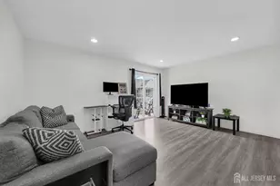 19 Pembrook Ave, North Brunswick Township, NJ 08902 - Photo 2