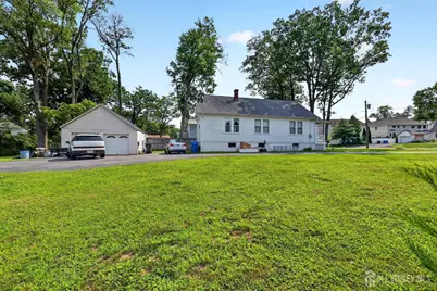 886 Main Street, Fords, NJ 08863 - Photo 26
