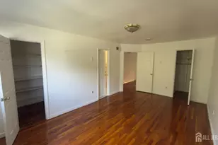 690 W Side Ave W, Perth Amboy, NJ 08861 - Photo 14
