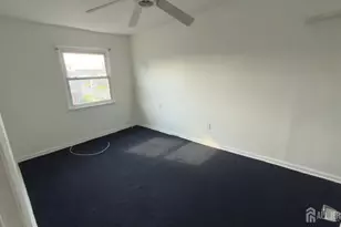 690 W Side Ave W, Perth Amboy, NJ 08861 - Photo 8
