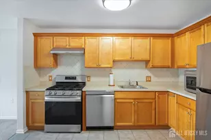 111 Liddle Ave, Edison, NJ 08837 - Photo 4