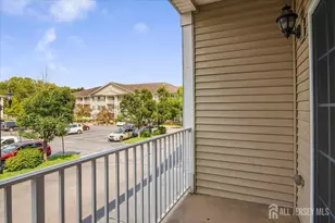 111 Liddle Ave, Edison, NJ 08837 - Photo 16