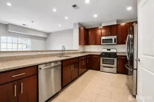 347 Pond Ln, Piscataway Township, NJ 08854 - Photo 4