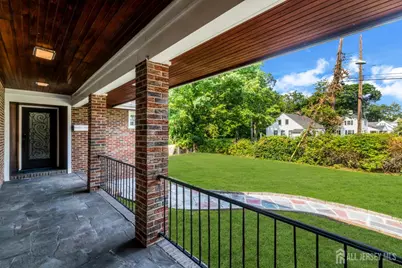 285 Highland Drive, Milltown, NJ 08850 - Photo 8