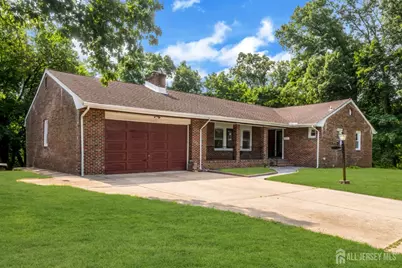 285 Highland Drive, Milltown, NJ 08850 - Photo 1