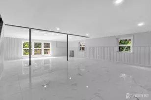 285 Highland Dr, Milltown, NJ 08850 - Photo 68